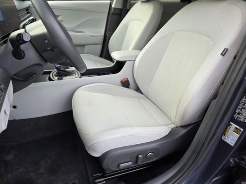 Used 2024 Hyundai Kona SEL image 19