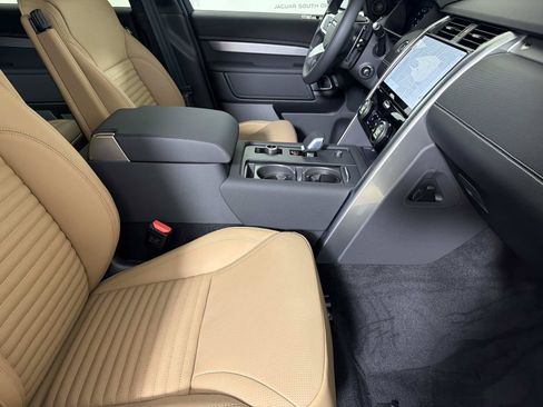 New 2026 Land Rover Discovery Dynamic SE AWD/4WD image 10