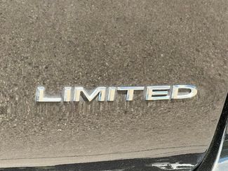 Used 2024 Chrysler Pacifica Limited FWD video 2
