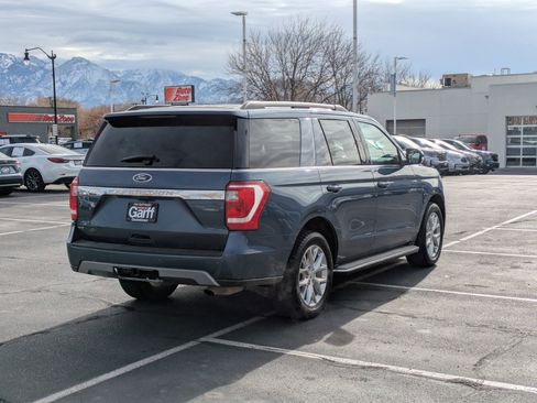 Used 2020 Ford Expedition XLT w/ Equipment Group 202A image 3