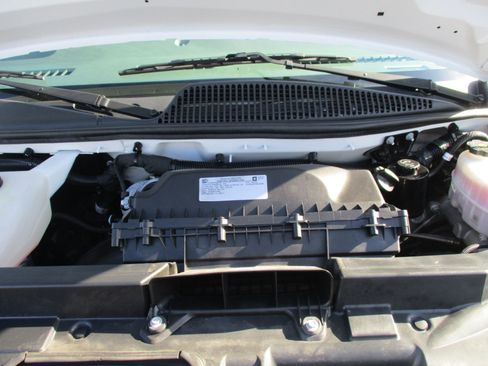 Used 2021 Chevrolet Express 2500 w/ Driver Convenience Package image 17