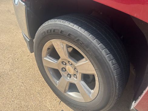 Used 2018 Chevrolet Silverado 1500 LT w/ Texas Edition image 8