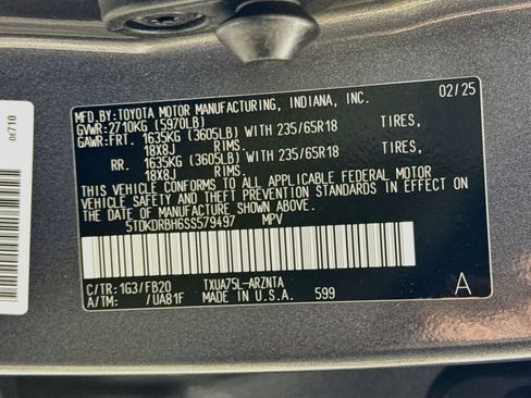 Certified 2025 Toyota Highlander LE AWD/4WD image 33
