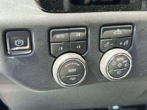 New 2026 Chevrolet Silverado 1500 RST w/ Z71 Off-Road Package AWD/4WD image 17