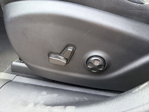 Used 2021 Jeep Cherokee Limited AWD/4WD image 11