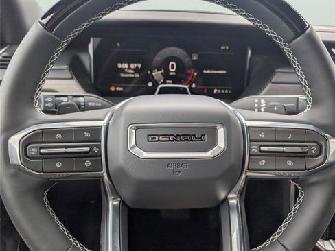 New 2026 GMC Acadia Denali w/ Super Cruise Package FWD image 20