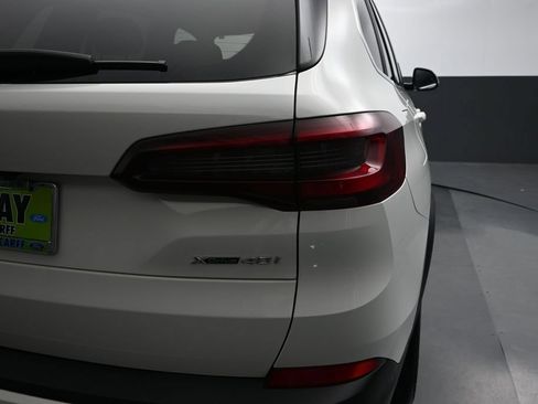Used 2023 BMW X5 xDrive40i AWD/4WD image 2