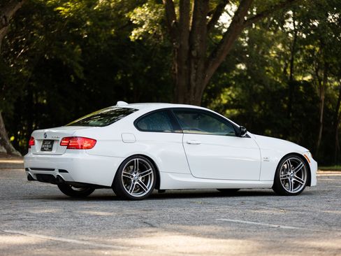 Used 2011 BMW 335is Coupe image 7