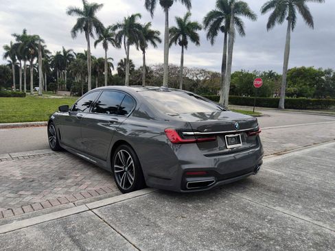 Used 2020 BMW 750i xDrive w/ Executive Package AWD/4WD image 20