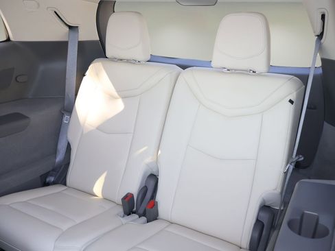 Used 2020 Cadillac XT6 Premium Luxury FWD image 15