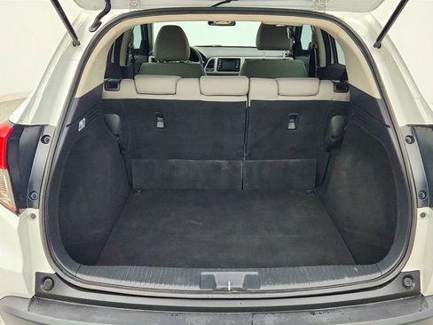 Used 2021 Honda HR-V LX image 21