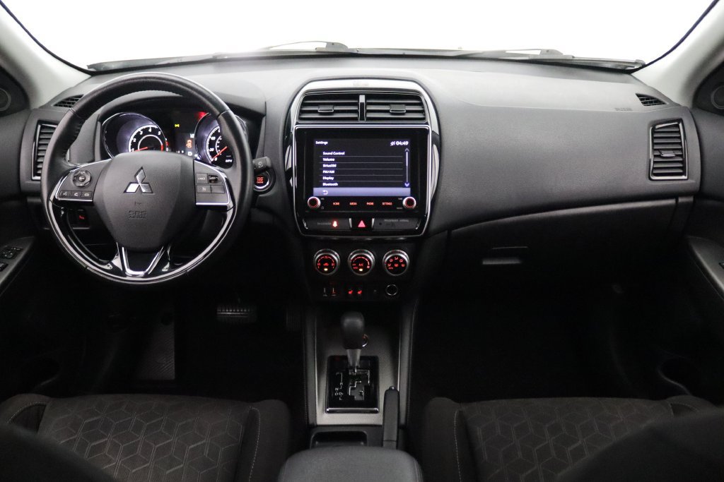 Used 2020 Mitsubishi Outlander Sport SE AWD/4WD image 23