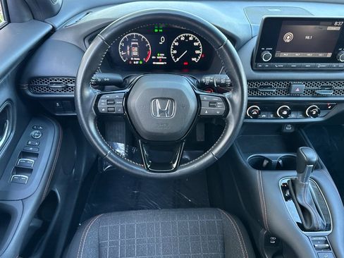 Used 2025 Honda HR-V Sport image 27