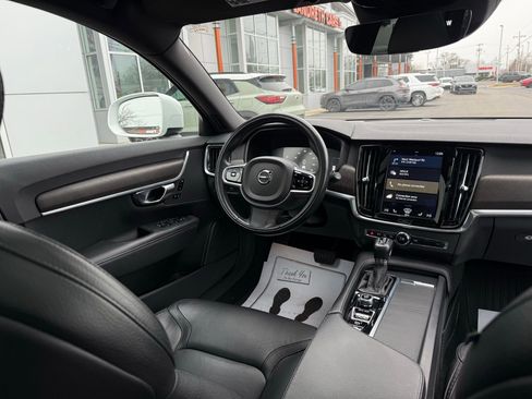 Used 2018 Volvo V90 T5 Cross Country w/ Convenience Package image 37