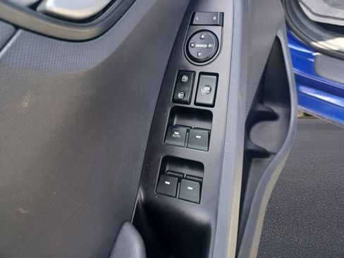 Used 2019 Hyundai Ioniq Plug-In Hybrid FWD image 16