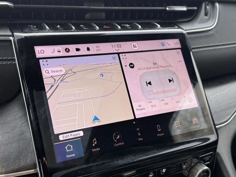 Used 2022 Jeep Grand Cherokee L Overland w/ Luxury Tech Group IV image 10