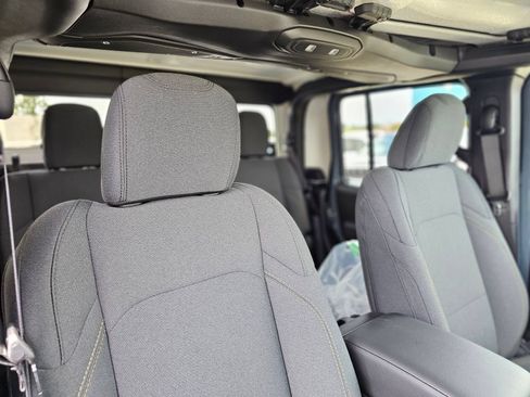 New 2026 Jeep Gladiator Sport AWD/4WD image 27