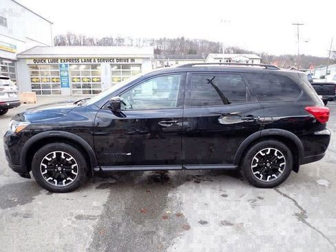 Used 2020 Nissan Pathfinder SV w/ Rock Creek Edition image 2