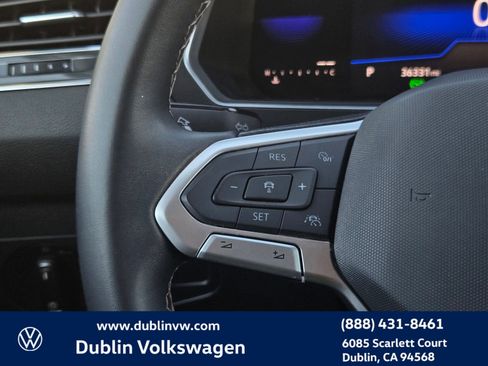 Certified 2023 Volkswagen Tiguan SE image 18