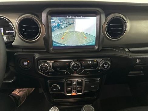 Used 2023 Jeep Wrangler Unlimited w/ 8.4" Radio Group AWD/4WD image 22