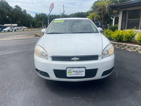 Used 2010 Chevrolet Impala LTZ FWD image 2