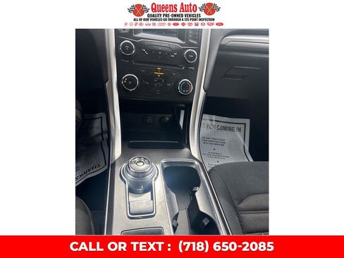 Used 2018 Ford Fusion SE image 16