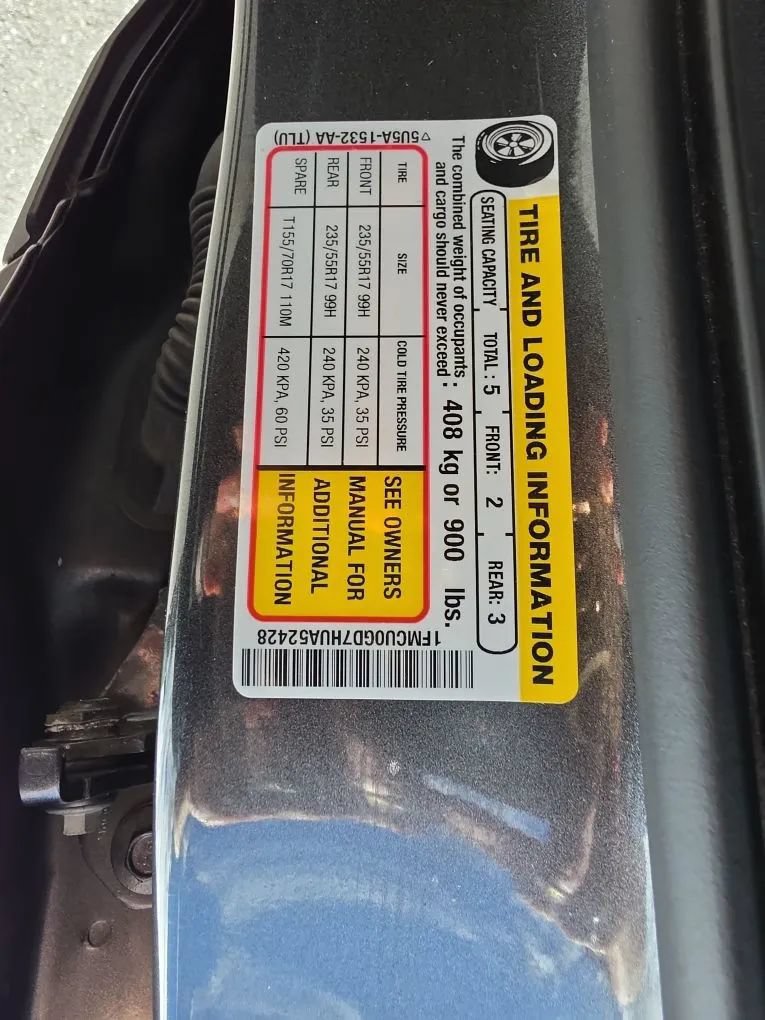 Used 2017 Ford Escape SE FWD image 18