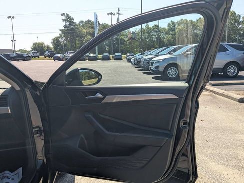 Used 2024 Volkswagen Jetta S FWD image 31