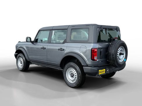 New 2025 Ford Bronco 4-Door image 3