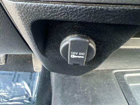 Used 2018 RAM 2500 Tradesman w/ Chrome Appearance Group image 20