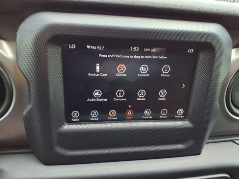 Used 2021 Jeep Wrangler Sport AWD/4WD image 4