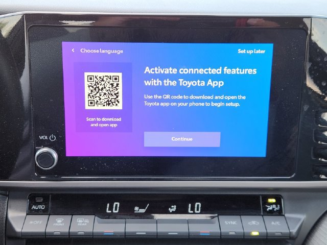 Used 2025 Toyota Camry SE w/ Convenience Package FWD image 18