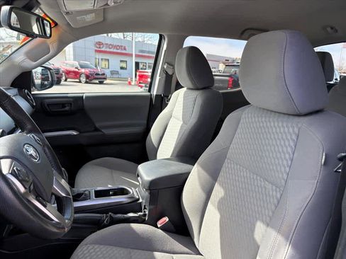 Used 2023 Toyota Tacoma SR5 w/ Technology Package image 23