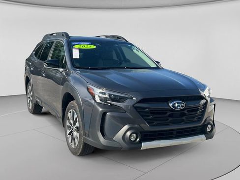 Used 2025 Subaru Outback Limited w/ Popular Package #2 AWD/4WD image 8