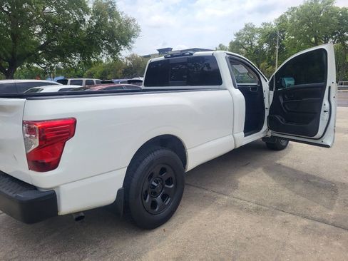 Used 2019 Nissan Titan S RWD image 22