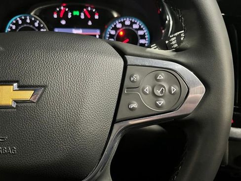 Used 2023 Chevrolet Traverse LT image 26