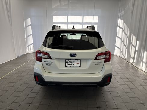 Used 2019 Subaru Outback 3.6R Limited image 5