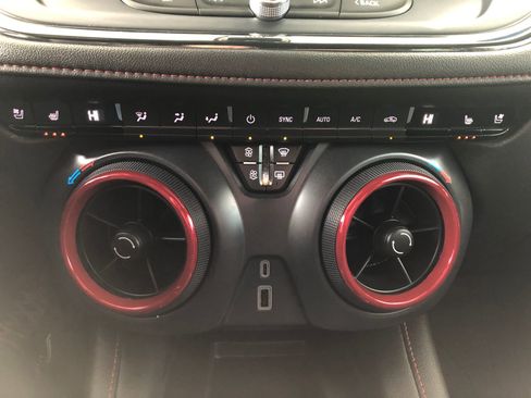 Used 2024 Chevrolet Blazer RS w/ Driver Confidence II Package image 27