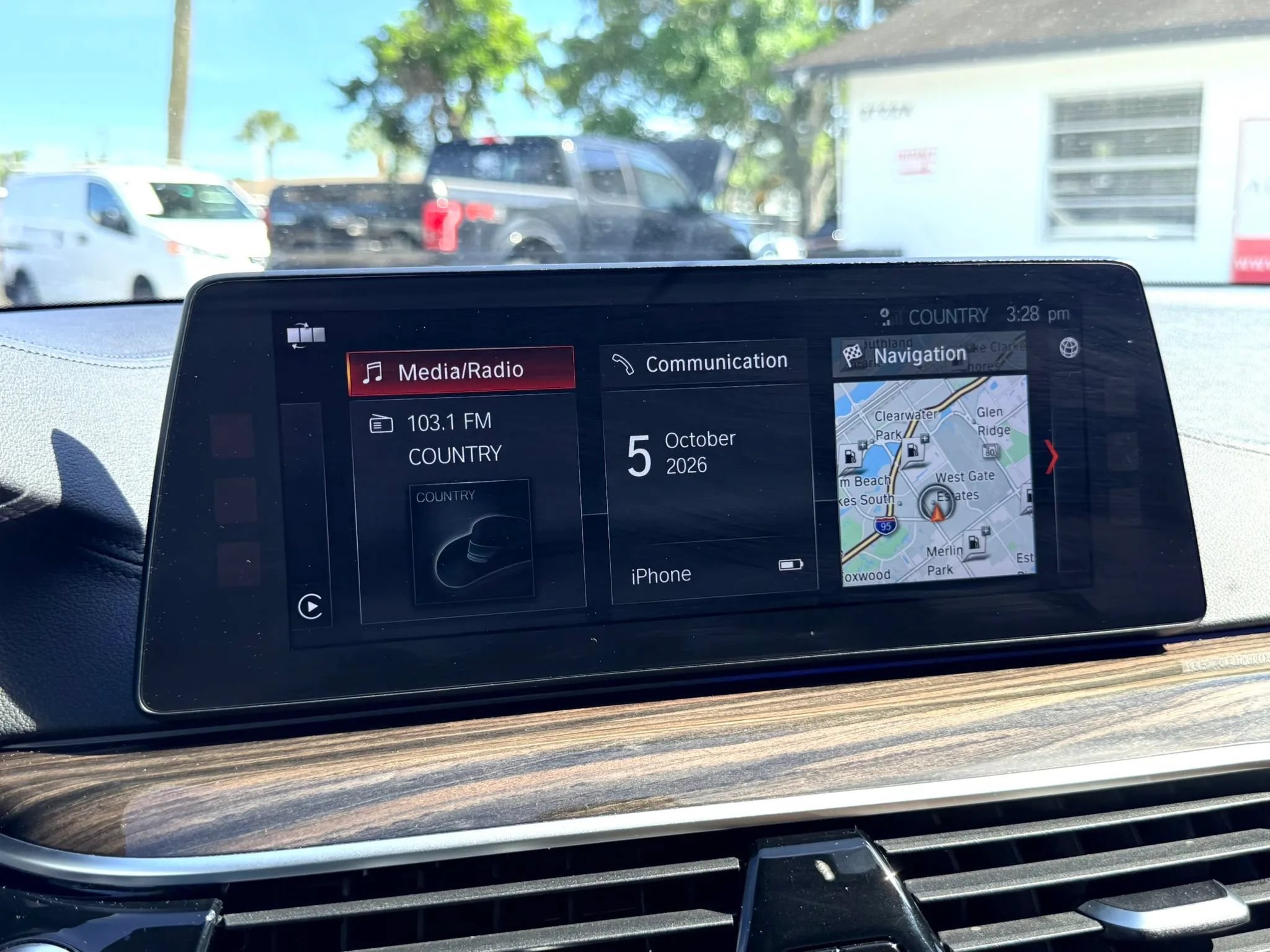 Used 2018 BMW 540i RWD image 25