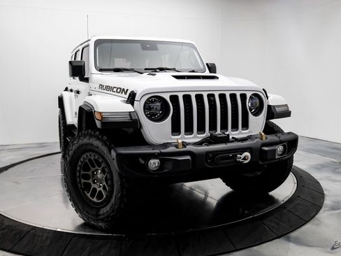 Used 2022 Jeep Wrangler Unlimited Rubicon w/ Xtreme Recon 35" Tire Package image 23