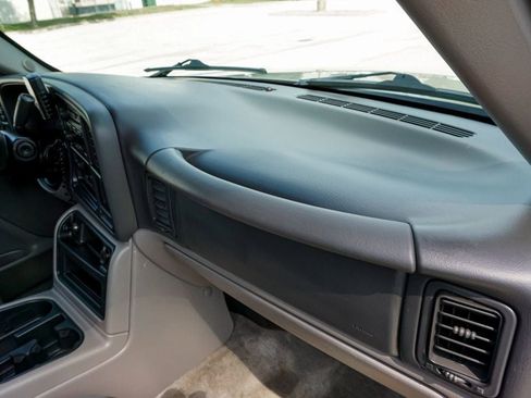 Used 2005 GMC Yukon XL 2500 SLT w/ SLT Preferred Equipment Group image 91