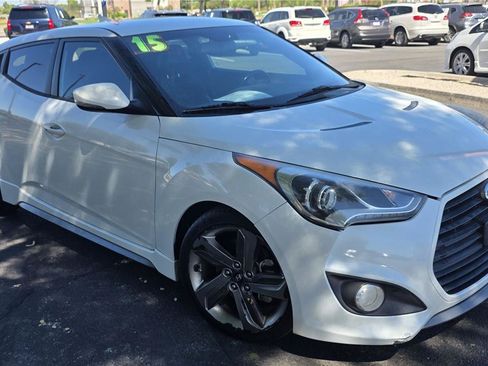 Used 2015 Hyundai Veloster Turbo FWD image 21