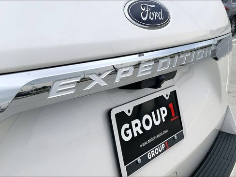 Used 2019 Ford Expedition Limited w/ Driver Assistance Package image 28