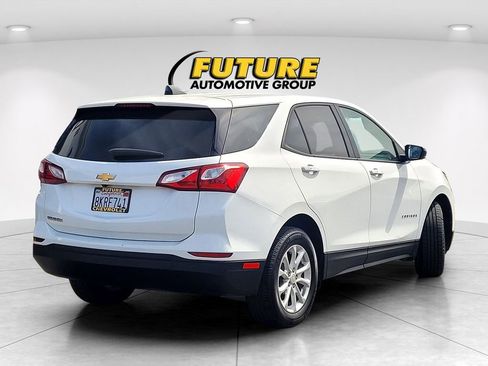 Used 2019 Chevrolet Equinox LS FWD image 4