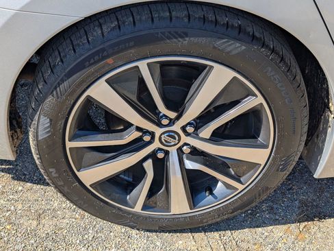 Used 2019 Nissan Maxima 3.5 SV w/ Floor Mat Group image 14