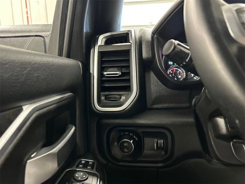 Used 2024 RAM 2500 Big Horn w/ Night Edition image 18