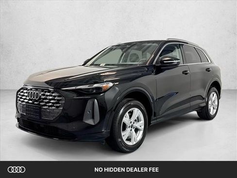 Used 2025 Audi Q5 Premium AWD/4WD image 1