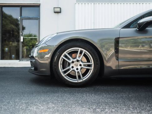 Used 2018 Porsche Panamera 4 AWD/4WD image 4