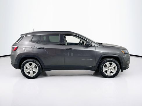 Used 2022 Jeep Compass Latitude w/ Convenience Group image 4
