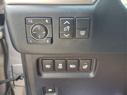 Used 2023 Lexus GX 460 Premium w/ Premium Plus Package AWD/4WD image 17